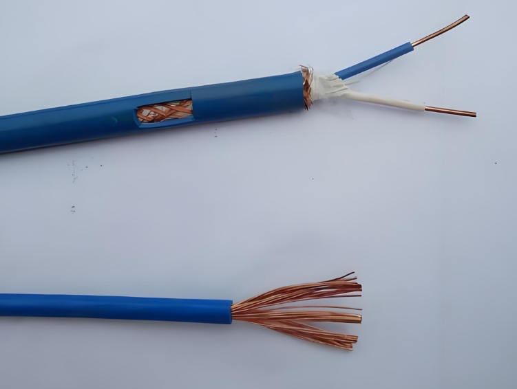 導體是電纜中的關(guān)鍵部件，它承載和傳輸電流.jpg